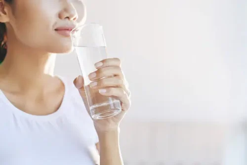 rajin minum air putih