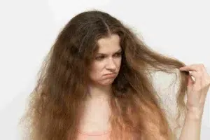 shampo terbaik untuk rambut kering